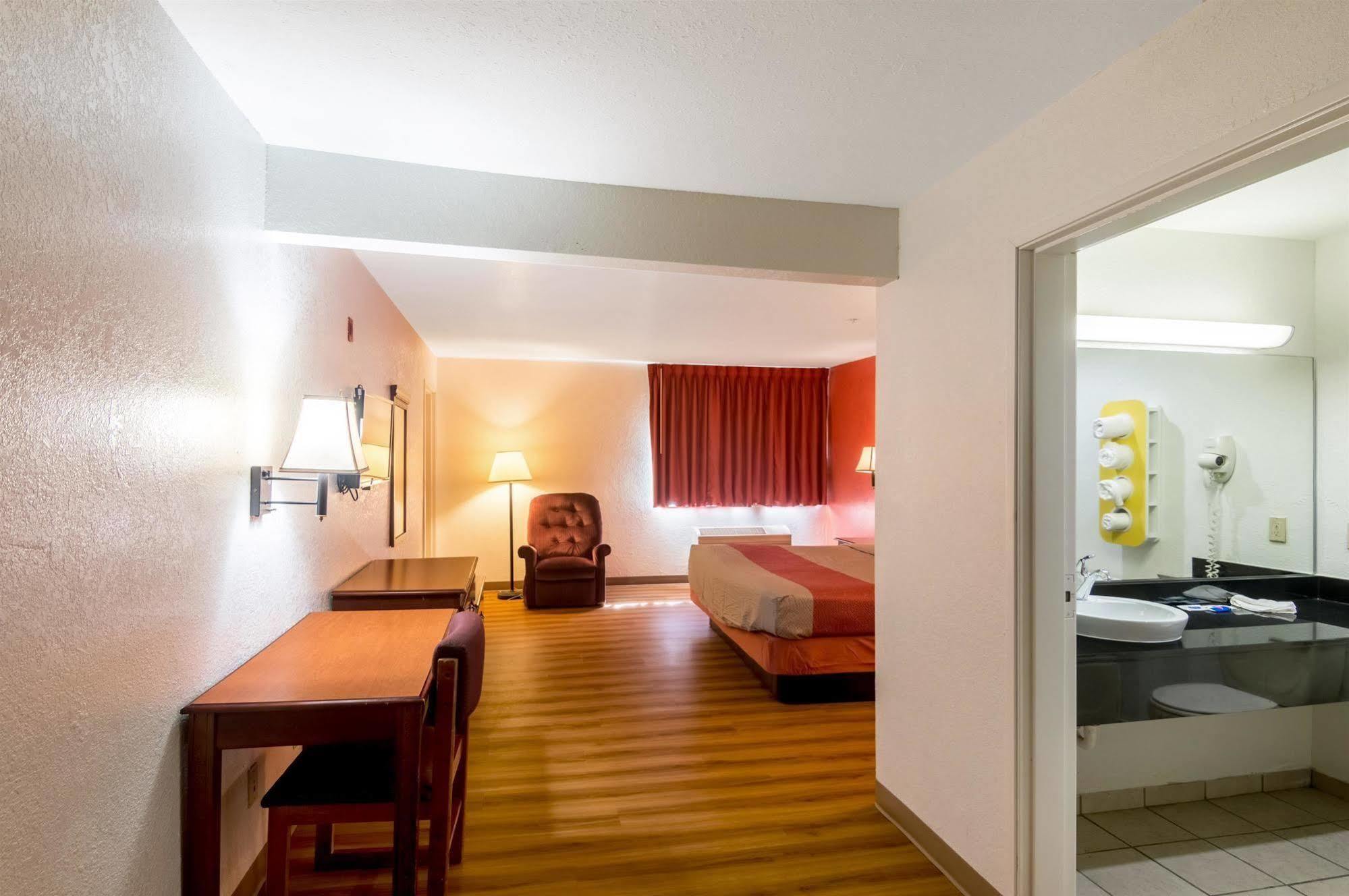 Motel 6-Oklahoma City, Ok ภายนอก รูปภาพ